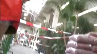 Bez gaćica nagnuti junice