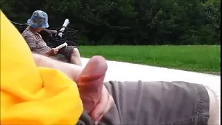 Teaser - baka u parku