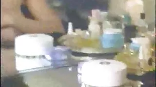 Dlakave zrele tuš i odjeveni (Vintage)