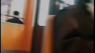 Lijepa djevojka masturbe u park i željeznički i бля...