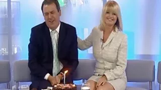 Kristin talbot, pokazujući joj noge