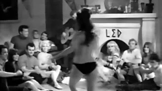 Stranka &quot;klasičnog&quot;: studentice (erotika 1968)
