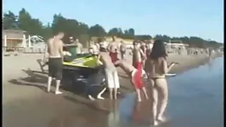 Dlakave na plaži