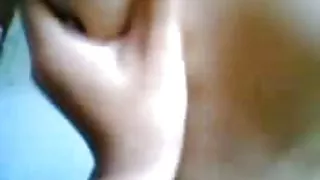 Mladi kineski par