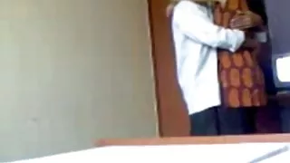 Predigra akcije vruće pare indijski college