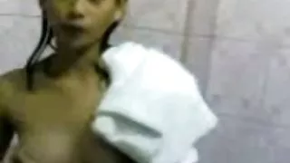 Indonezija - selesai ракам ngentot cewenya mandi