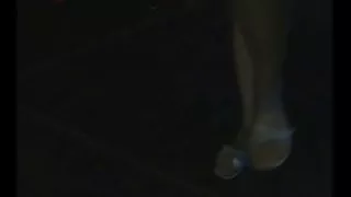 Seksi Japanu gogo djevojka s naočalama Striptiz ples